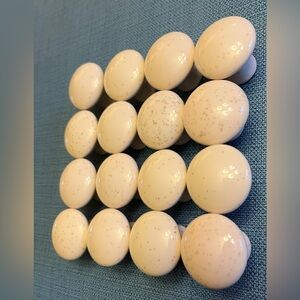 Vintage Set of 32 Ceramics Oatmeal Porcelain Mushroom Cabinet/ Drawer Knob Pull